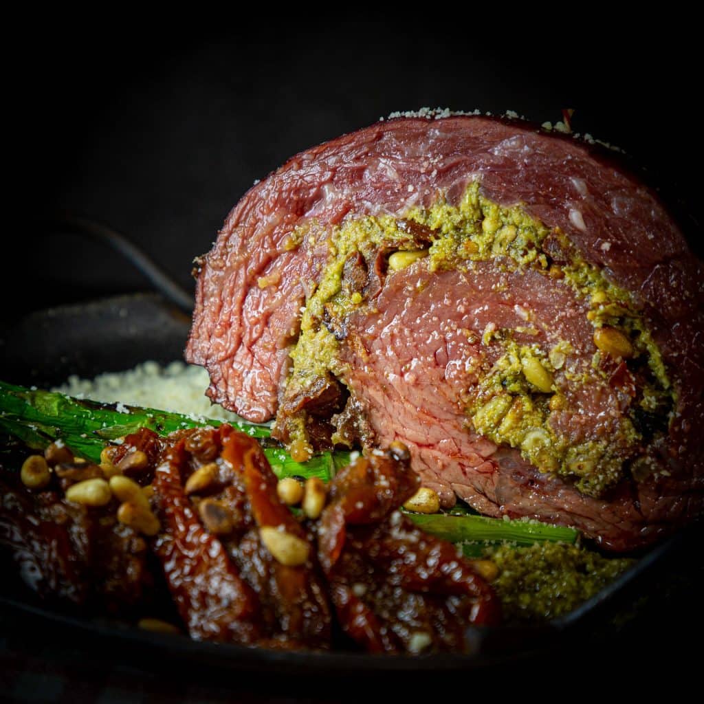 Flank steak rollade met pesto