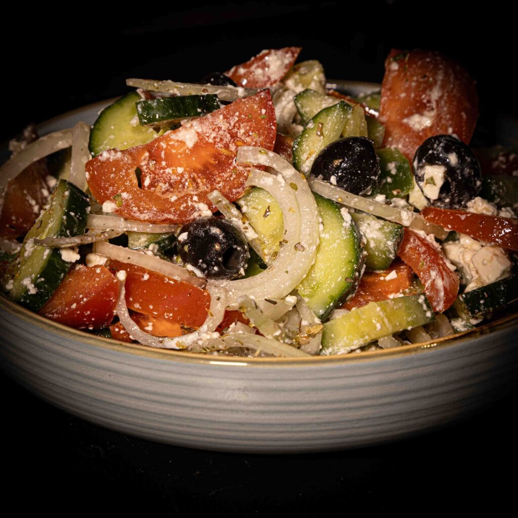 Choriatiki salata Griekse salade